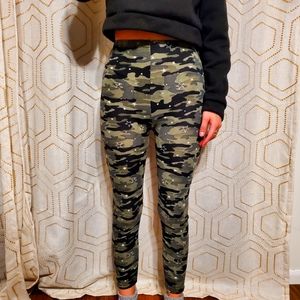 Camo and stars leggings